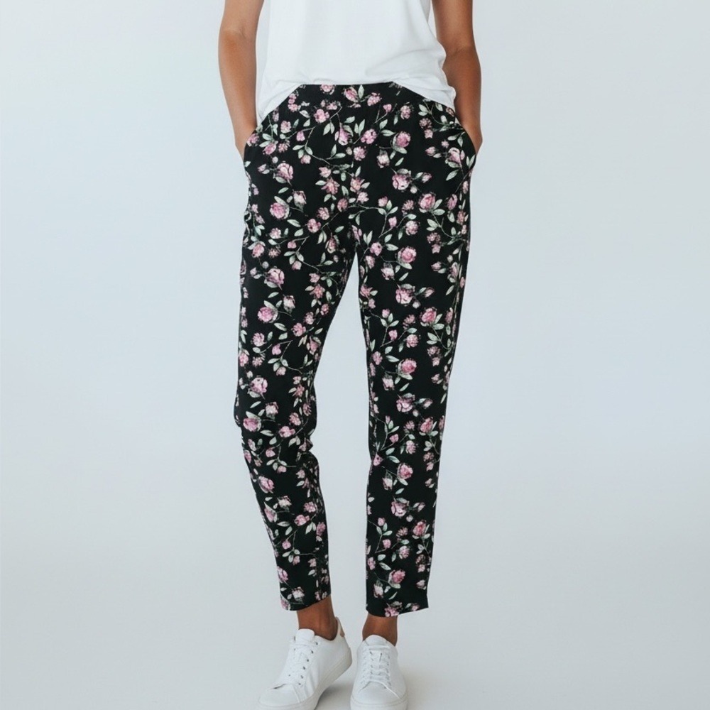 LC Lauren Conrad Floral Tapered Pants Women Small Black‎ Excellent Condition